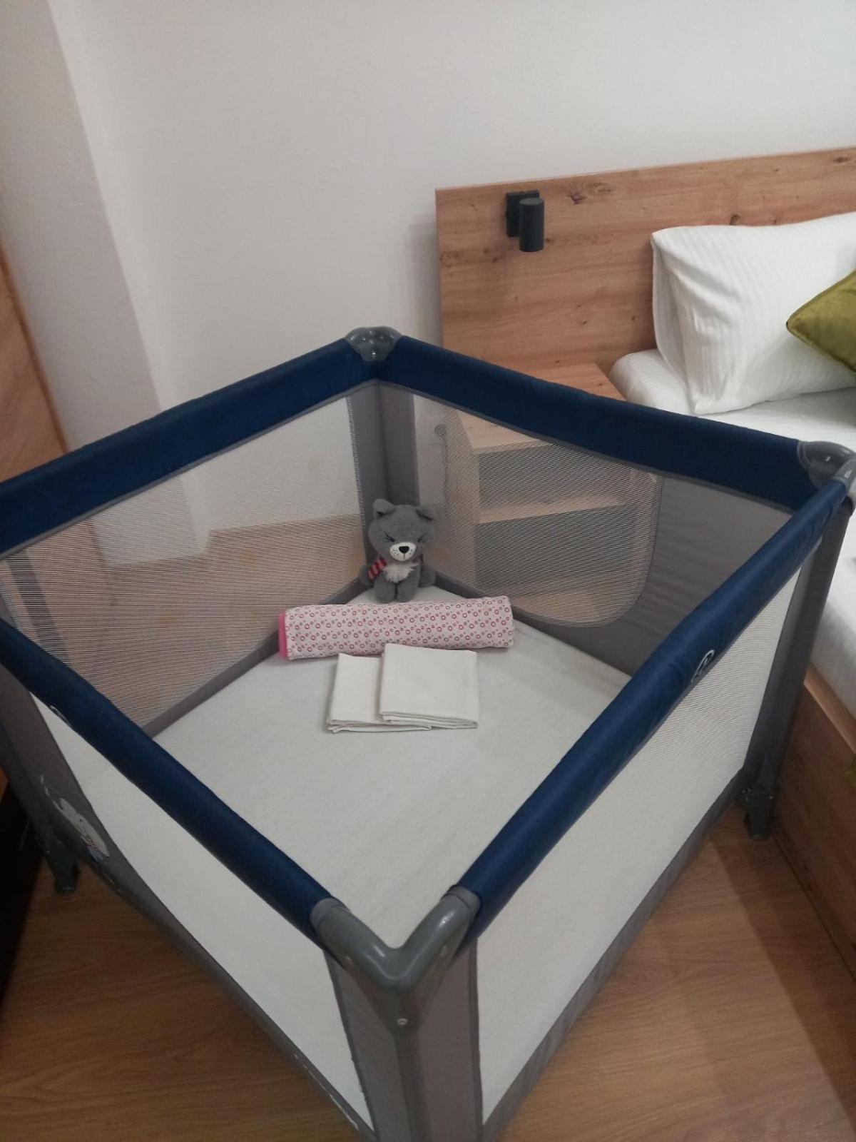 Inaya Apartman Free Parking Сараєво Екстер'єр фото